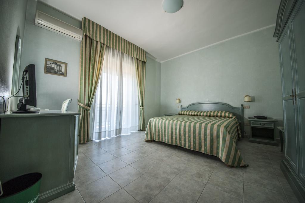 Hotel Murano Rossano Phòng bức ảnh